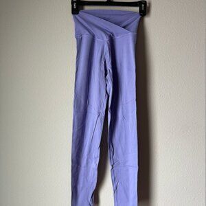 Offline by Aerie Light Purple Crossover 7/8 Length Leggings - Size S